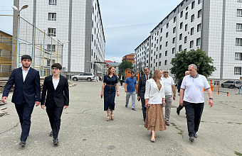 Депутаты от «Единой России» ознакомились с ходом капремонта студенческих общежитий
