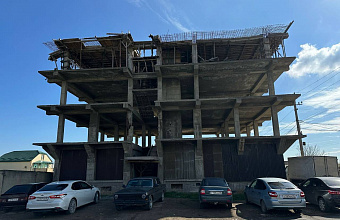 Суд постановил снести незаконно построенный каркас в Махачкале