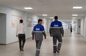 Новую школу в пригороде Махачкалы подключили к газовым сетям