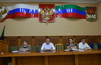 Празднование юбилея муниципалитета обсудили в Каякентском районе