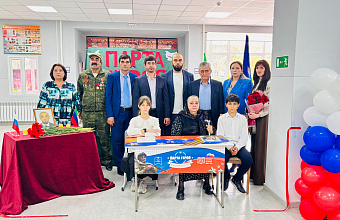 В Избербаше прошло открытие «Парты героя» в честь Магомедсаида Магомедова