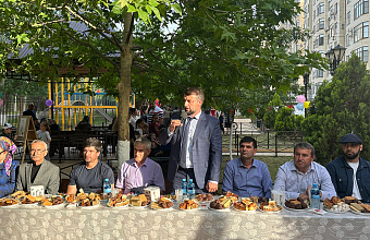 «Единая Россия» в Кизляре и Избербаше отметила День соседей