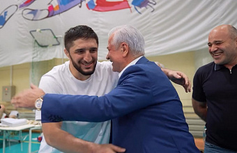 Омар Муртузалиев и Сажид Сажидов посетили тренировку сборной России