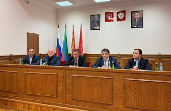 Собрание депутатов Махачкалы обсудило бюджетные изменения и вопросы муниципального управления