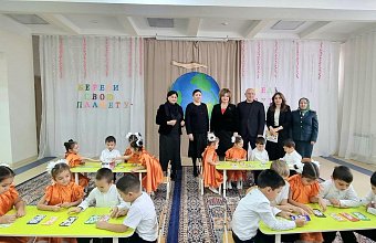 Единороссы провели обучение по раздельному сбору мусора для воспитанников детского сада