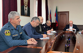 В Дахадаевском районе обсудили усиление мер безопасности после атаки БПЛА в Махачкале