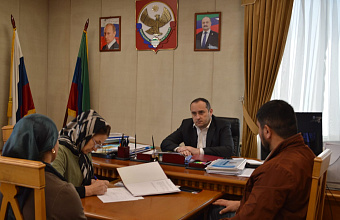 Магомед Эльдерханов провел прием граждан