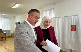 Кизлярские медики активно включились в голосование, следуя примеру главврача