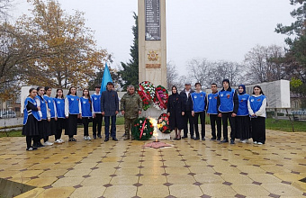 В Кайтагском районе возложили венки к обелискам солдатам, павшим в годы Великой Отечественной войны