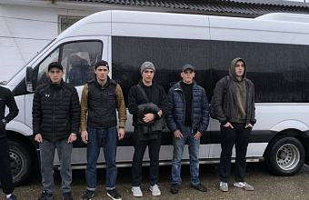 Первая группа призывников отправилась на срочную военную службу 15 апреля