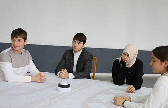 Школьники Кизлярского района получили свои первые паспорта в День Конституции РФ