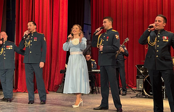 Ансамбль песни и пляски выступил в Избербаше с программой «Солдаты России»