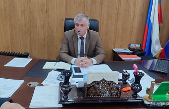 Глава Тляратинского района Мурад Рамазанов провел очередное еженедельное аппаратное совещание