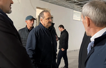 Сергей Меликов проверил строительство школы на 1224 мест в Дербенте