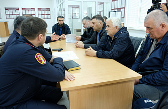 Вопросы безопасности в период майских праздников в Дагестане обсудили в ЦЛРР Росгвардии