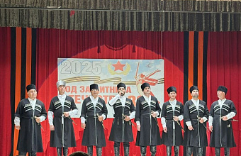 Артисты Центра традиционной культуры Каякентского района выступили с концертом в Избербаше