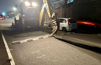 В Махачкале демонтируют незаконные искусственные дорожные неровности