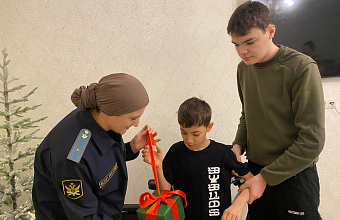 Судебные приставы исполнили заветные желания братьев из Дагестана