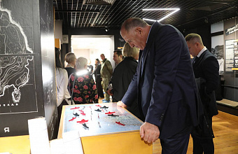 В музее города Полярный выставлены папаха и бурка, привезенные из Дагестана