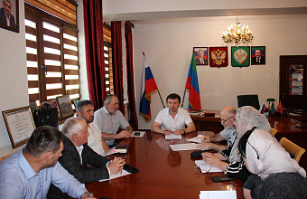 В Ахвахском районе обсудили подготовку к проведению муниципальных выборов