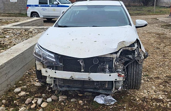 В Хасавюртовском районе «Toyota Corolla» врезалась в дерево, водитель погиб