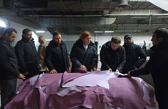 Делегация Дагестана посетила кожевенное промышленное предприятие в Минске