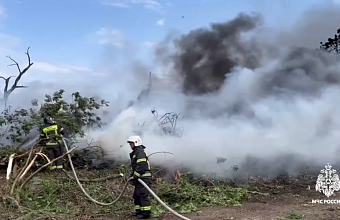 На территории недействующего завода «Даг-зет» в Избербаше загорелся пожар