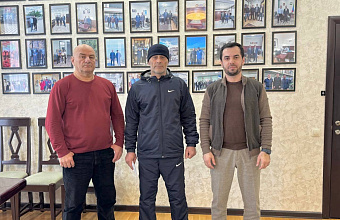 В Южно-Сухокумске прошли проводы добровольца в зону СВО