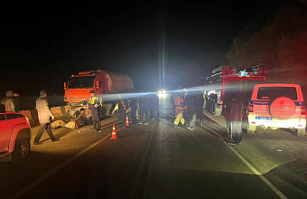 Два человека погибли в Дагестане в ДТП с участием «КамАЗа»