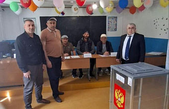 Глава Ахвахского района проинспектировал голосование в отдаленных животноводческих зонах