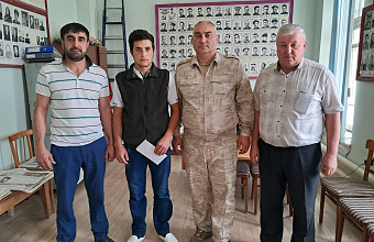 Еще один житель Сергокалинского района отправился в зону СВО по контракту