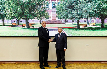 Абдулмуслим Абдулмуслимов поздравил ректора Тимирязевской академии с награждением Орденом «За доблестный труд»