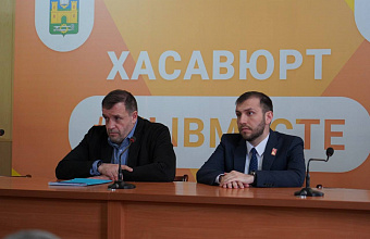 Власти Хасавюрта обсудили подготовку к празднованию Дня Победы