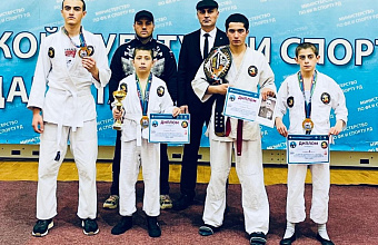 Юноши из Курахского района приняли участие в Первенстве РД по армейскому рукопашному бою памяти ветерана ВОВ Асадулы Чеэрова