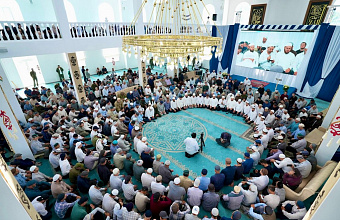 Глава Хасавюртовского района отметил благодарностью имама селения Куруша