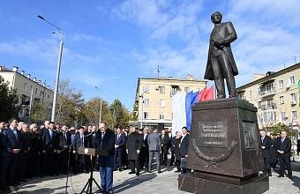 В Махачкале открыли памятник выдающемуся государственному деятелю Джелал-эд-Дину Коркмасову