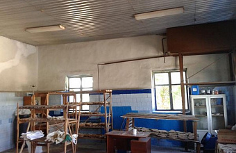 В Дагестане распродают многомиллионное имущество заброшенного цеха по розливу напитков