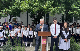 В 18 школах Тарумовского района прозвенели последние звонки