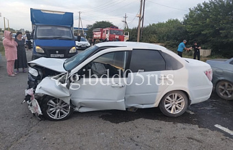 Один человек погиб при столкновении двух легковушек в Дагестане