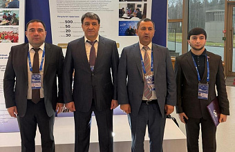 Арсланбек Алибеков и Амир Гаджиев представили муниципальный проект «Крепкие корни – сильная страна» на форуме в Подмосковье