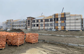 Единороссы Хасавюртовского района проинспектировали строительство школ в сёлах района