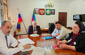 Яхья Бучаев провел выездной прием граждан в Ахвахском районе