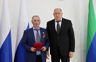 Тренеру из Хунзахского района присвоено звание «Заслуженный работник физической культуры РФ»