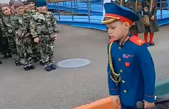 Депутаты Народного Собрания стали гостями детского парада Победы