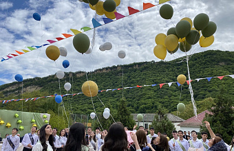 В школах Табасаранского района прозвенели последние звонки