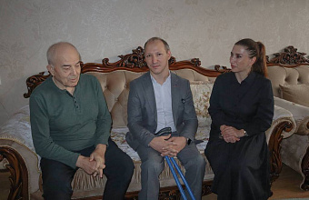Депутат НС РД Гасан Османов посетил отца участника СВО