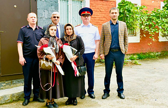 В Новолакском районе еще одна сирота получила ключи от дома