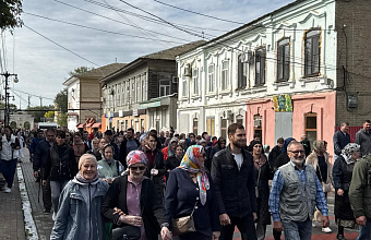 В Кизляре 10-й Крестный ход объединил более 1200 человек