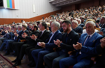 Сергей Меликов потребовал усилить работу с обращениями граждан в Дагестане