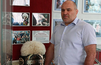 Музей спорта Дагестана пополнился поясом от Хабиба Нурмагомедова